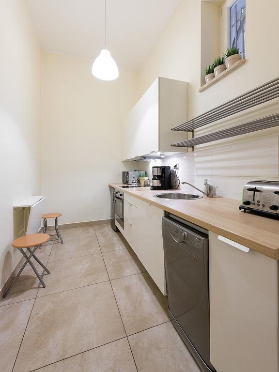 5 Bedroom Family Apartment Krakow Bilik gambar